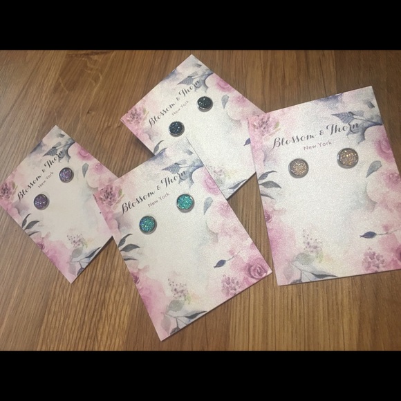 BLOSSOM & THORN 8mm Druzy Studs in 🩵Turquoise - Picture 5 of 6